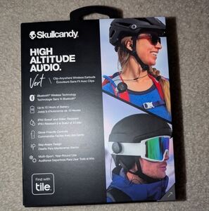 Vert HIGH ALTITUDE AUDIO earbuds brand new, damaged box